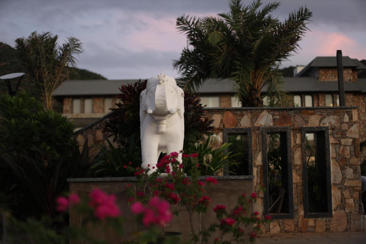 Pushkara Resort&Spa Exterior foto