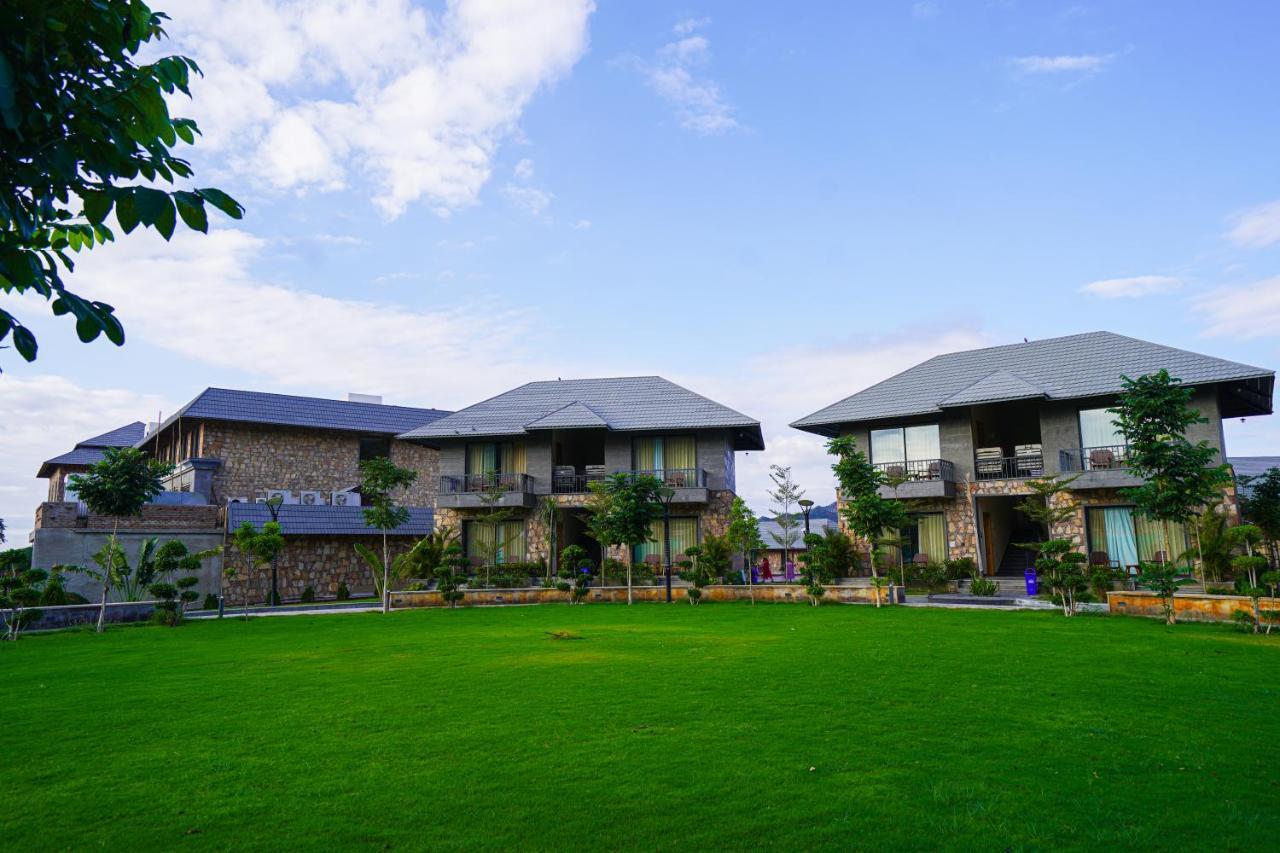 Pushkara Resort&Spa Exterior foto