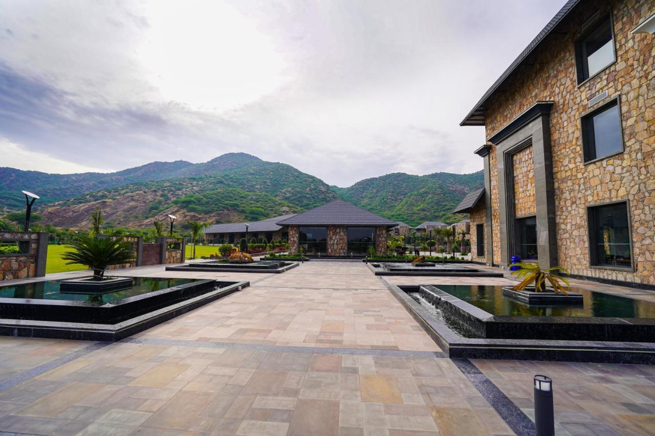 Pushkara Resort&Spa Exterior foto