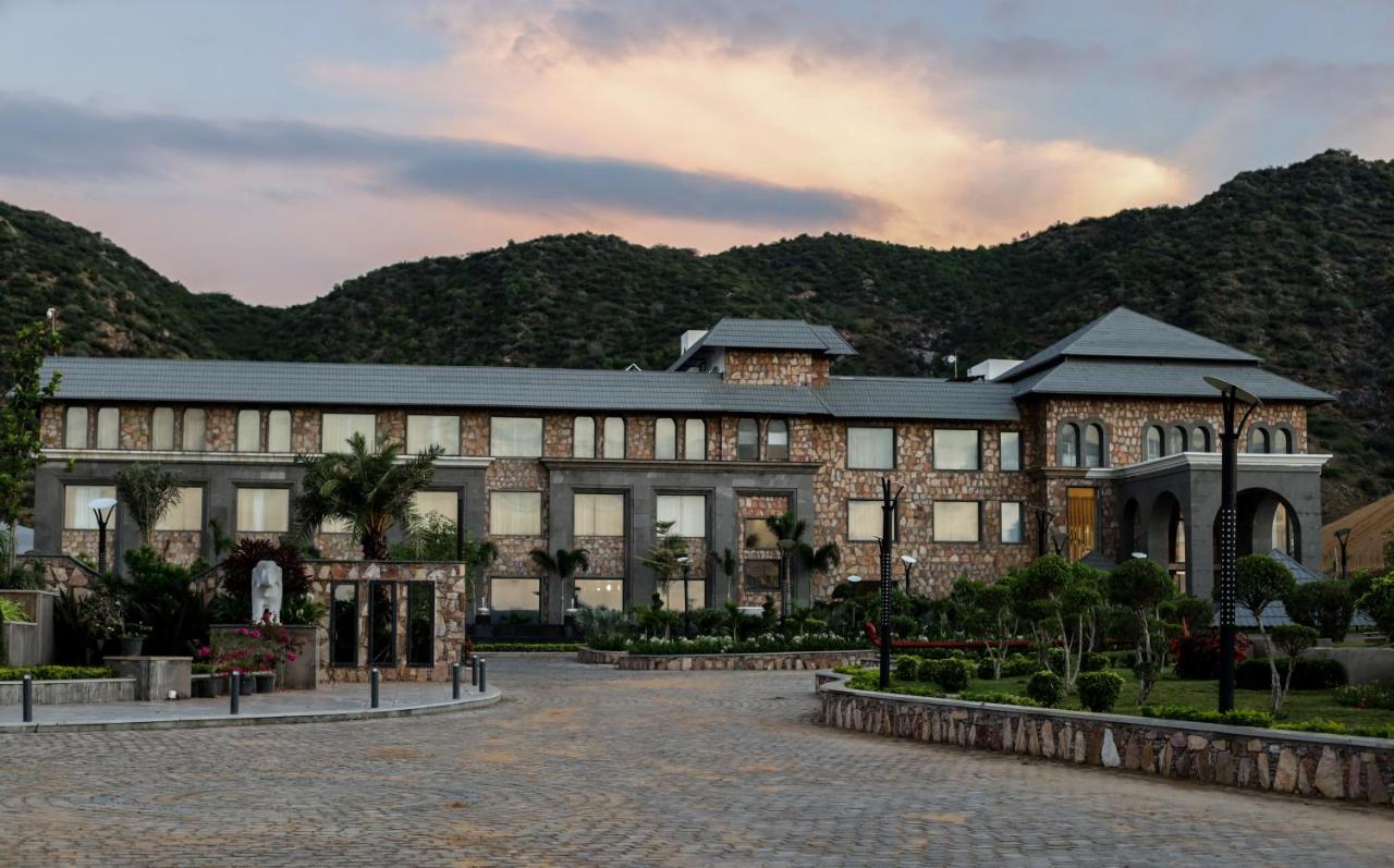 Pushkara Resort&Spa Exterior foto