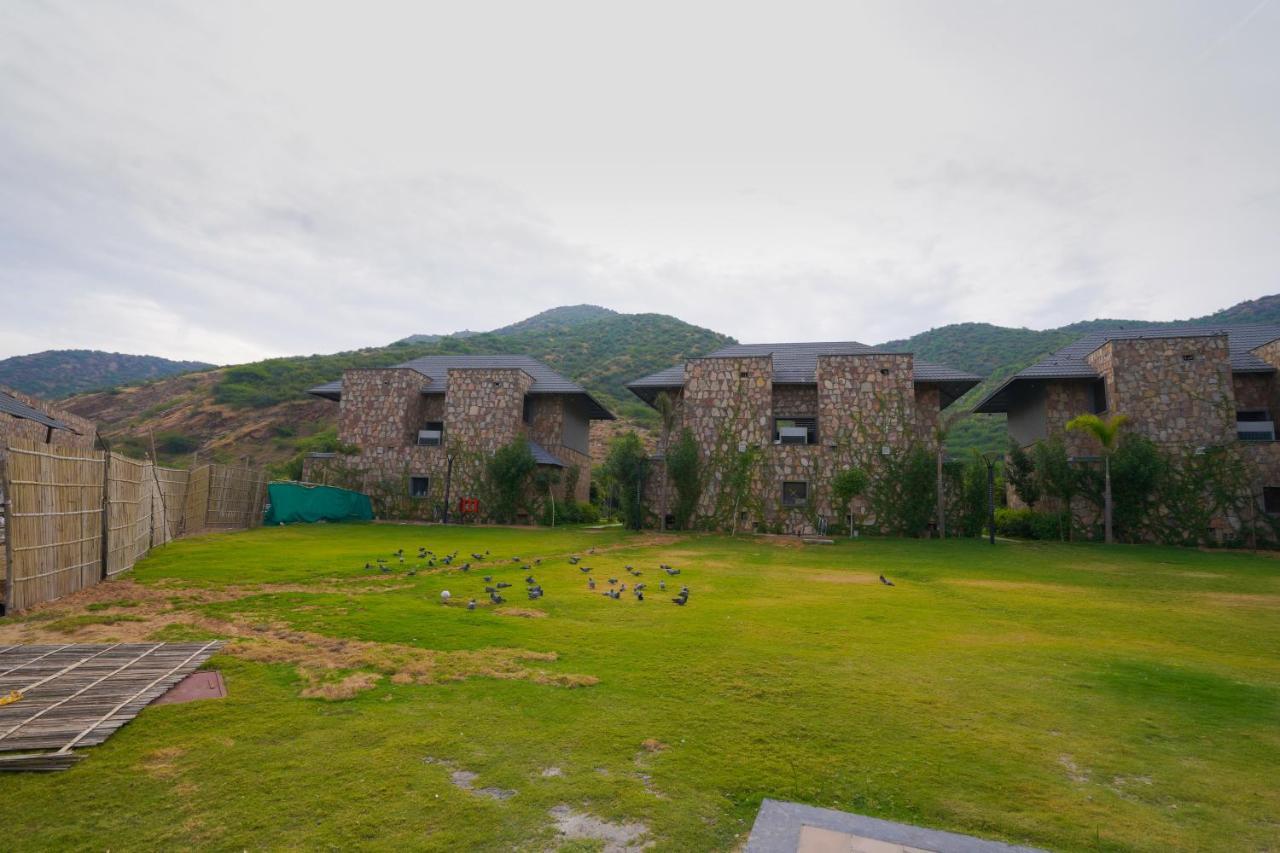 Pushkara Resort&Spa Exterior foto